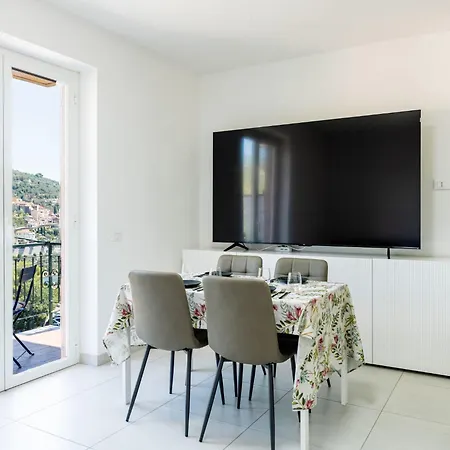 Alessandro By Interhome